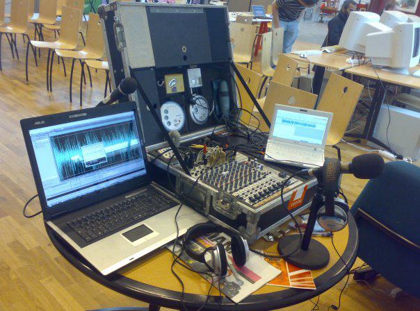 La nostra prima "Radio in valigia". Quella del G8 di Genova del 2001 e della conferenza sul clima di Copenaghen del 2009