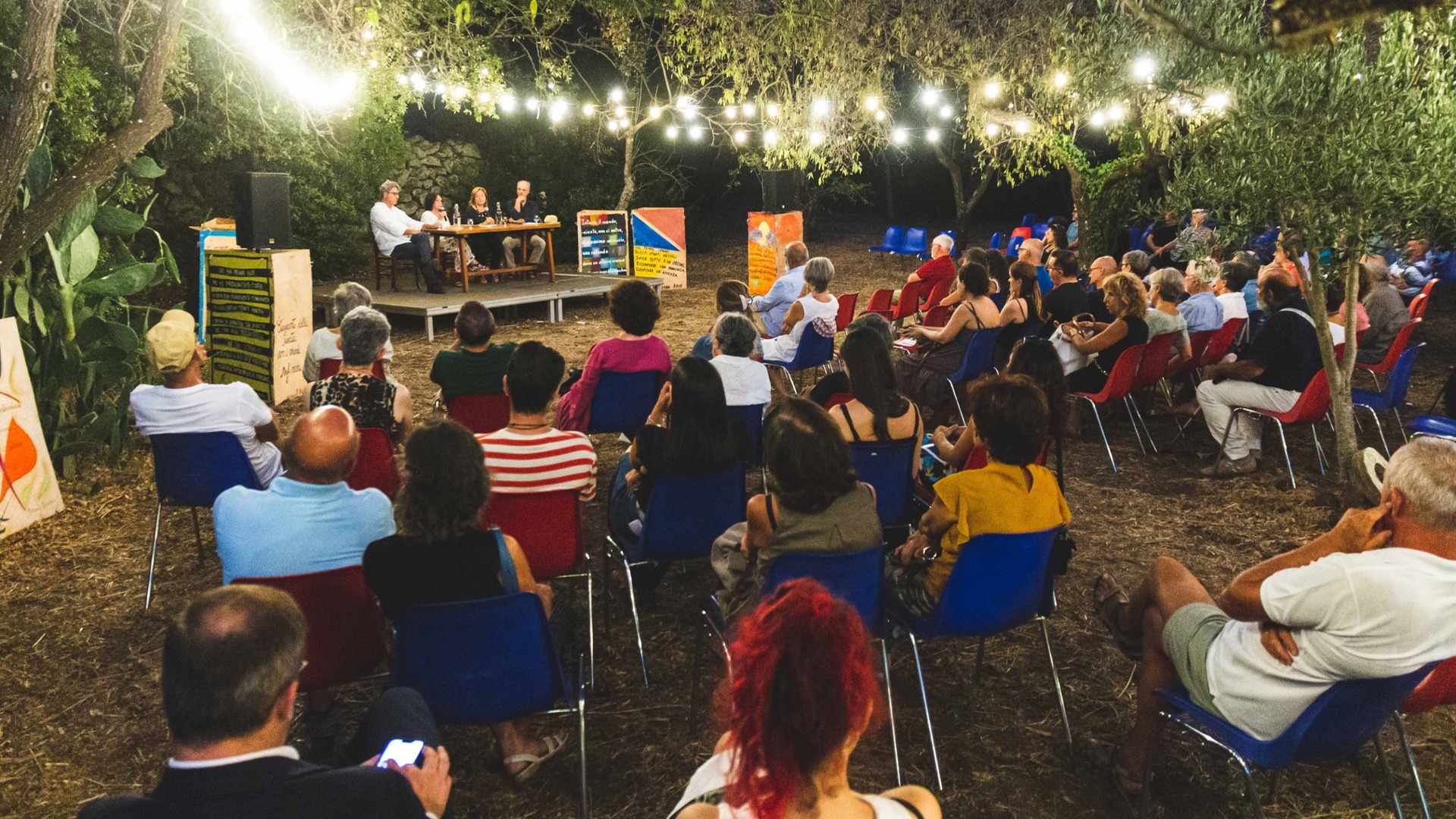 CABUDANNE DE SOS POETAS
 Un Festival di poesia nella Terra di Sardegna